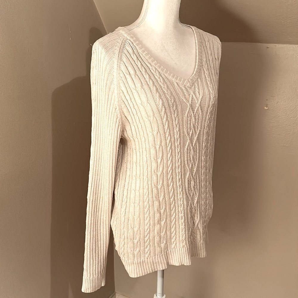 Liz Claiborne Cream V-neck cable knit sweater. Timeless and classic.  Well made.